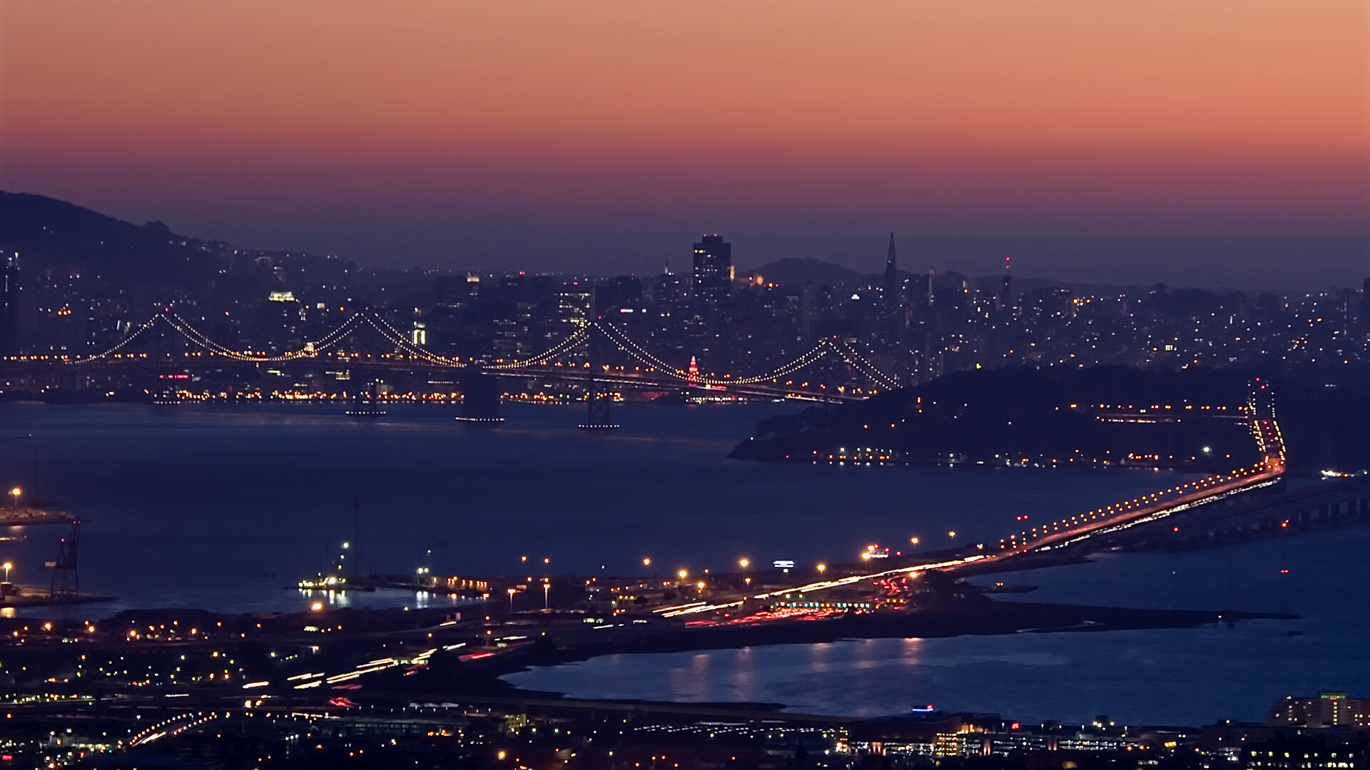 大型悬崖落水跳水赛,惊险刺激挑战极限,悬崖上跳水会死吗