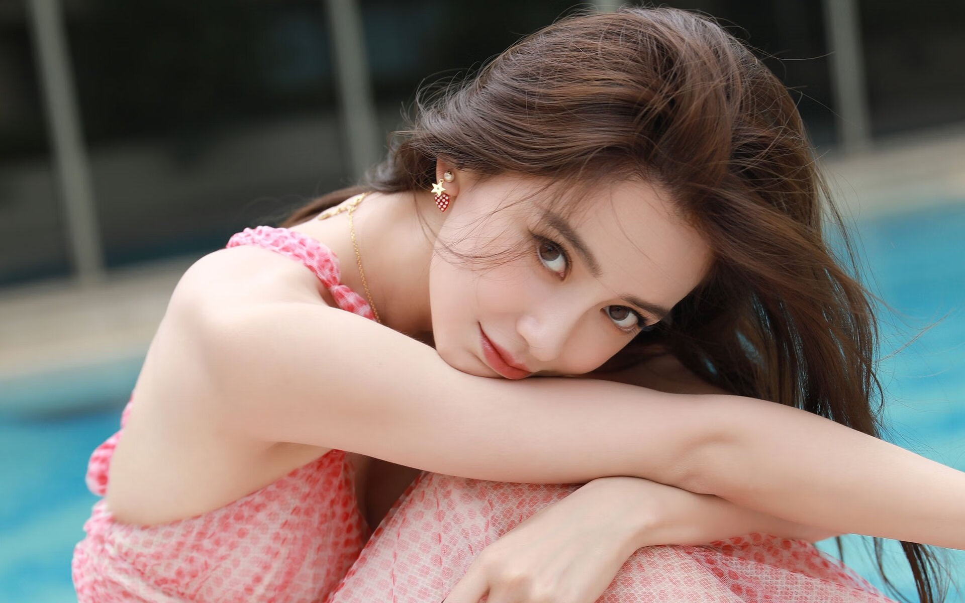 足球场馆智能化升级，提升比赛观赛体验，足球场管理与服务方案