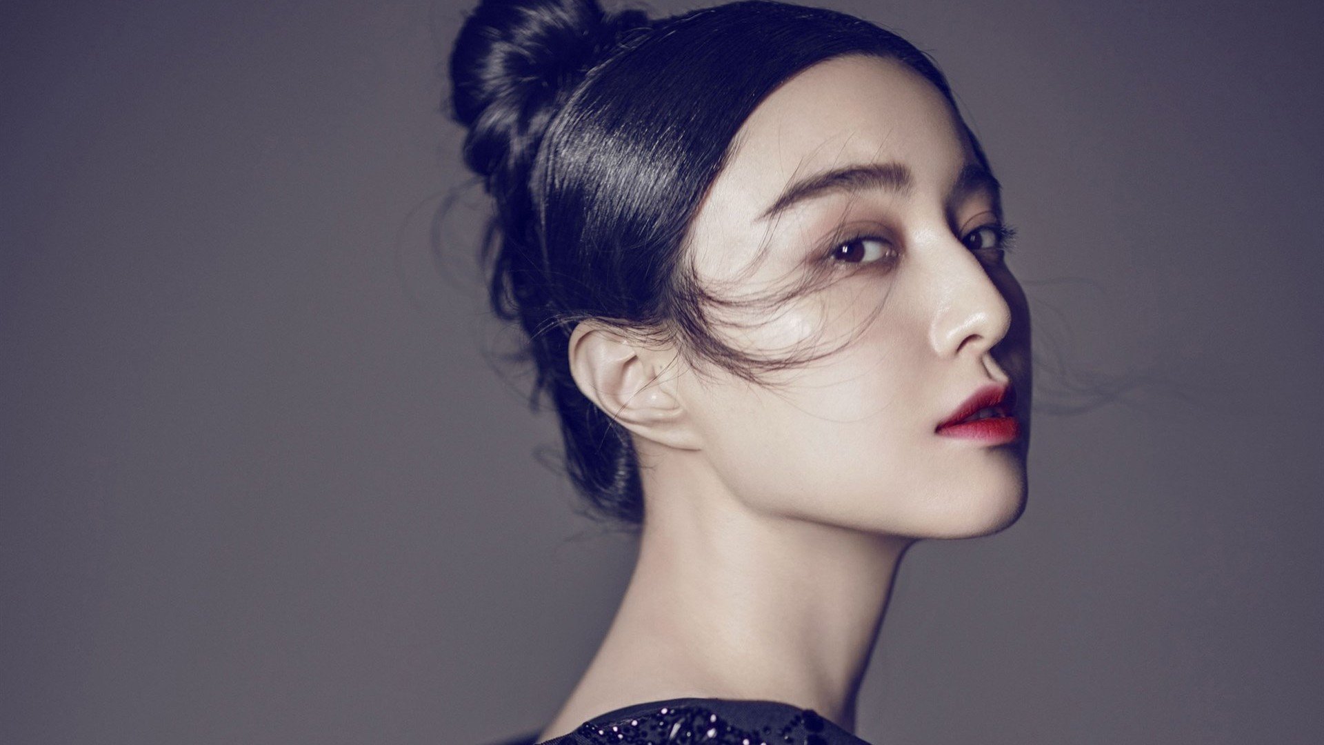 哈德斯菲尔德反击节奏鲜明，约克郡之光全力保级，约哈德的封印之力和哈维登特