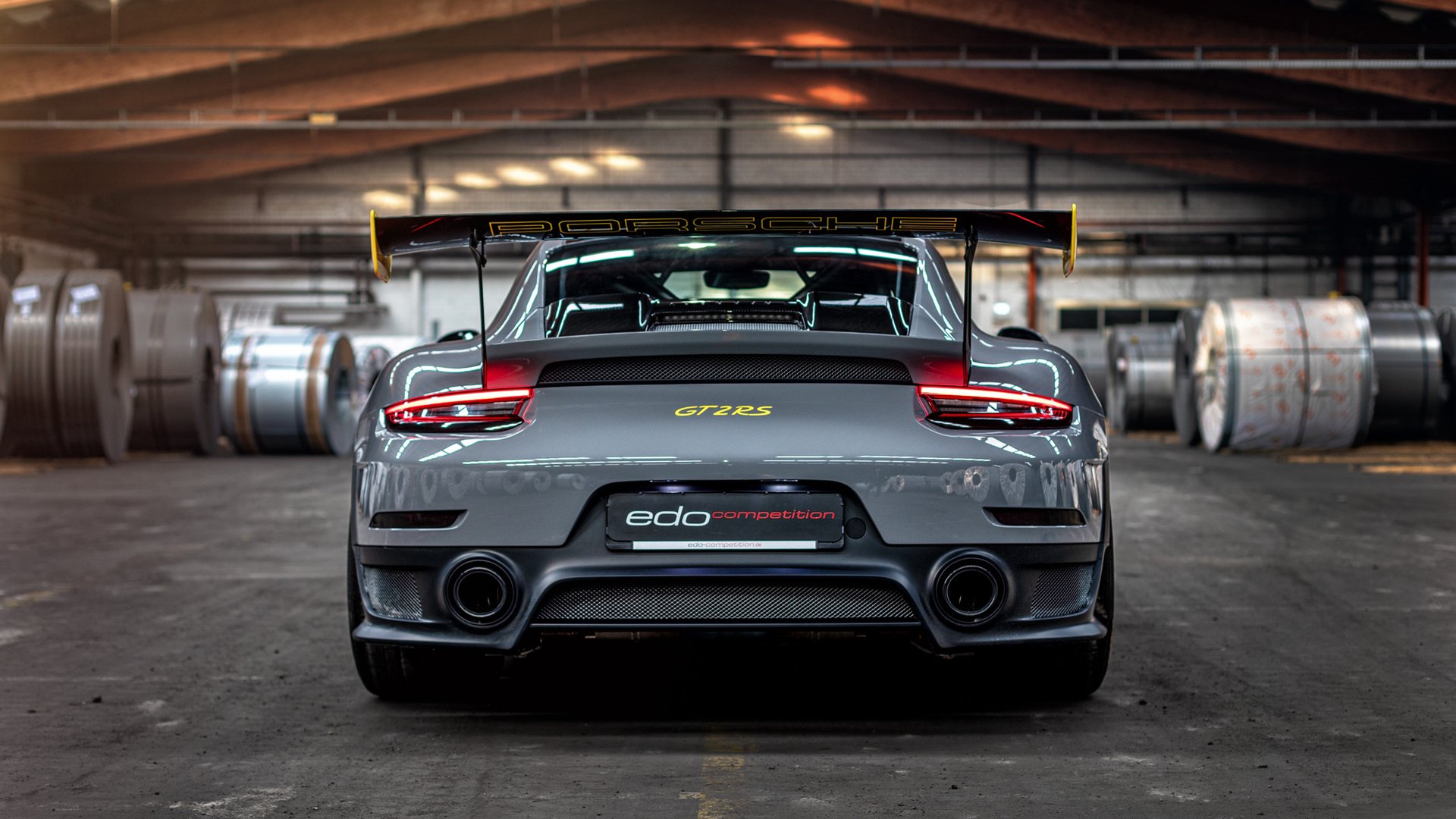 开云体育APP下载-中场球员横向移动距离是否影响球队换边质量，中场球员多用什么阵型