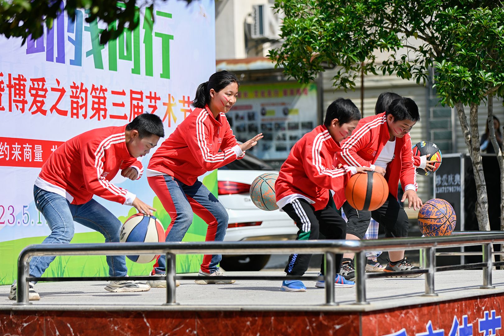 关于开云体育:篮球赛事公益活动，传递爱心的信息