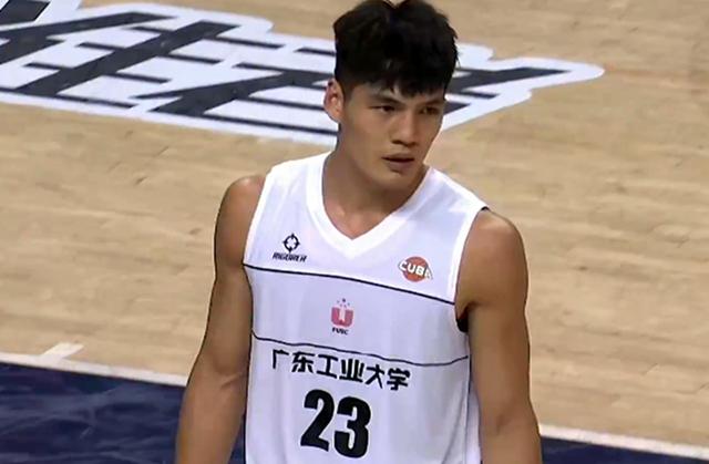 开云体育：CBA选秀状元备受瞩目，未来发展引人期待的简单介绍