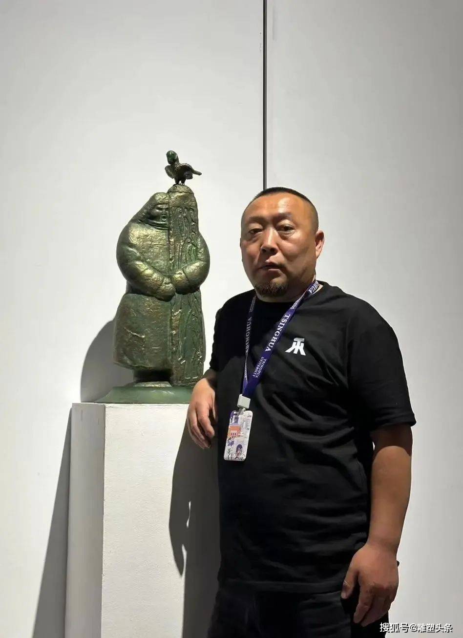 包含开云体育:篮球主题的雕塑作品展:用雕塑的形式展现篮球的力量与美感的词条 包含开云体育:篮球主题的雕塑作品展:用雕塑的形式展现篮球的力量与美感的词条